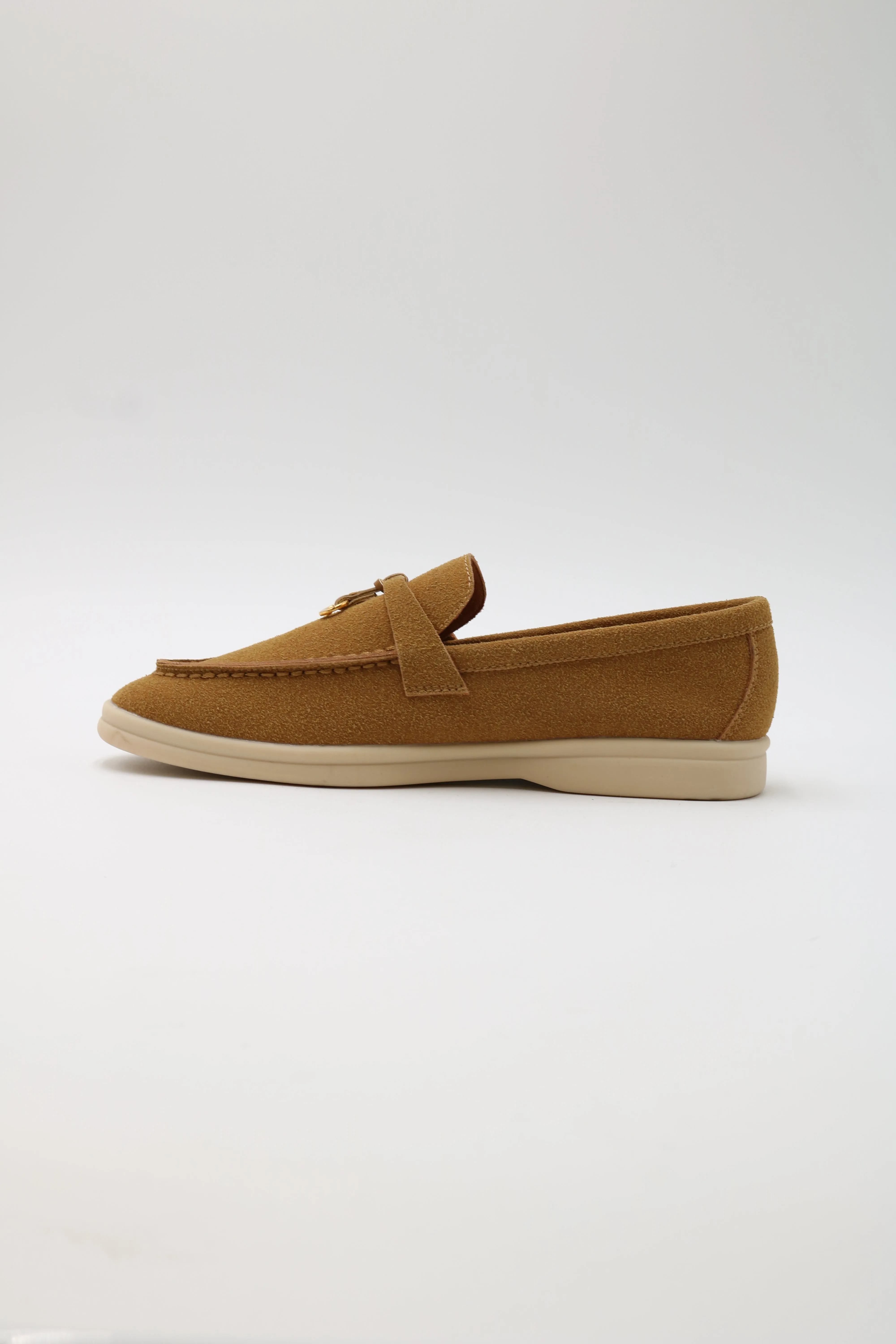 CHARLIE-01 Gold-Accent Loafers