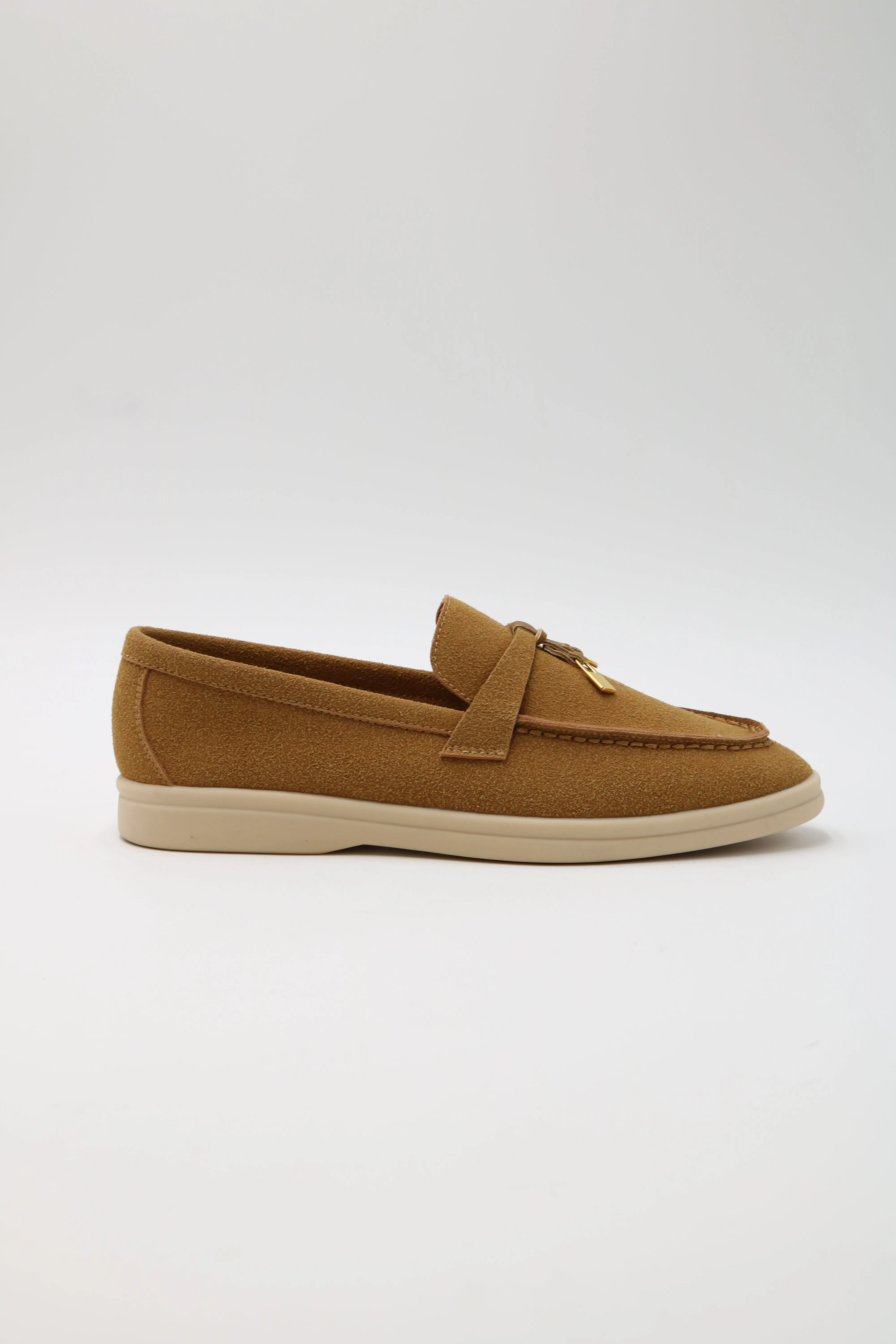CHARLIE-01 Gold-Accent Loafers
