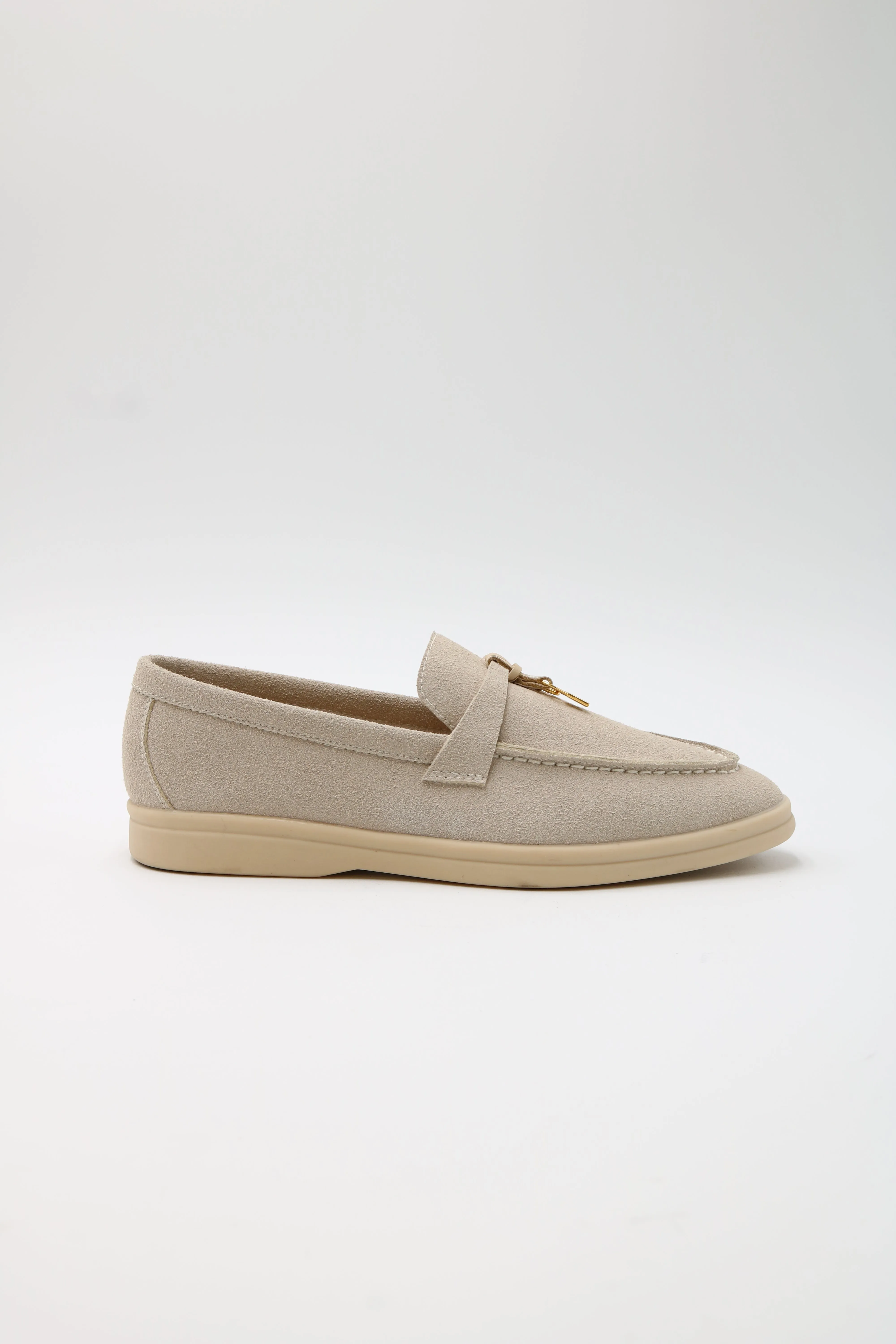 CHARLIE-01 Gold-Accent Loafers