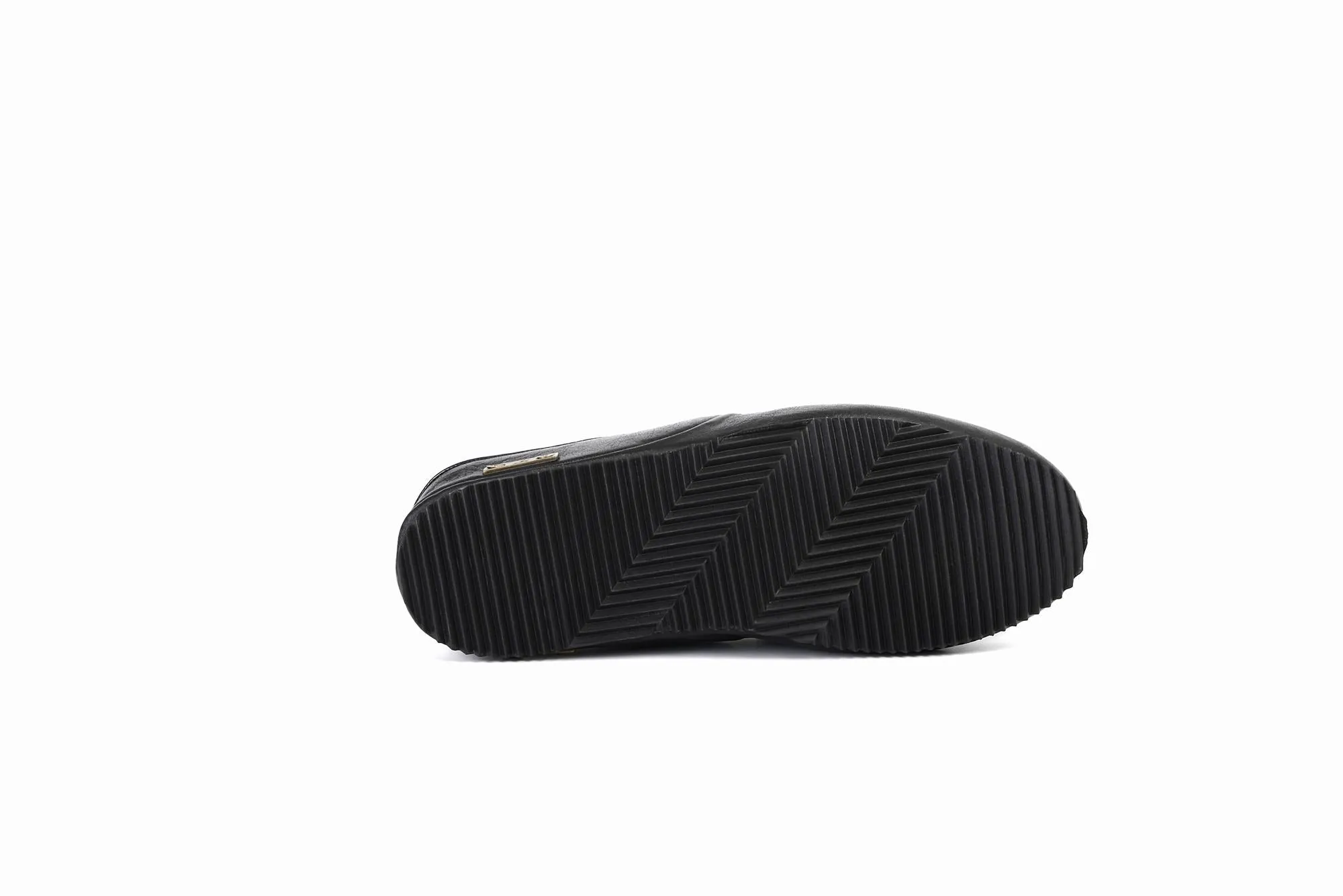 FOOT FEDERATION MOC-TOE MEN'S LEATHER SLIPPER DEERSKIN BLACK