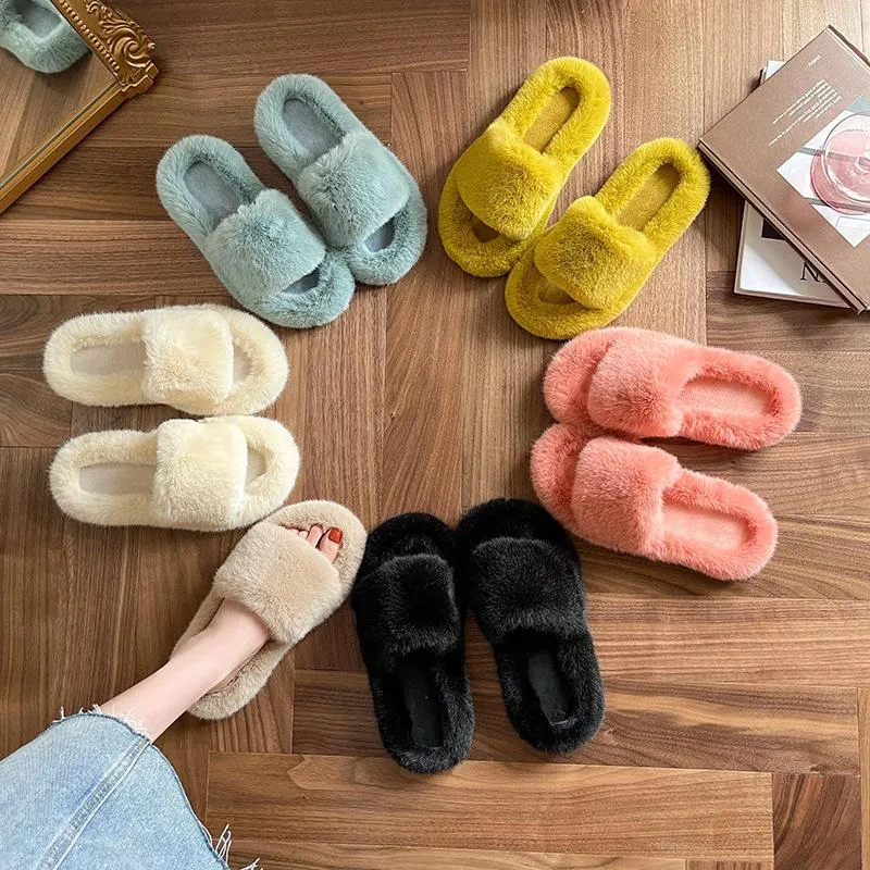 PLUSH SLIDE SLIPPERS (VARIOUS COLOURS)