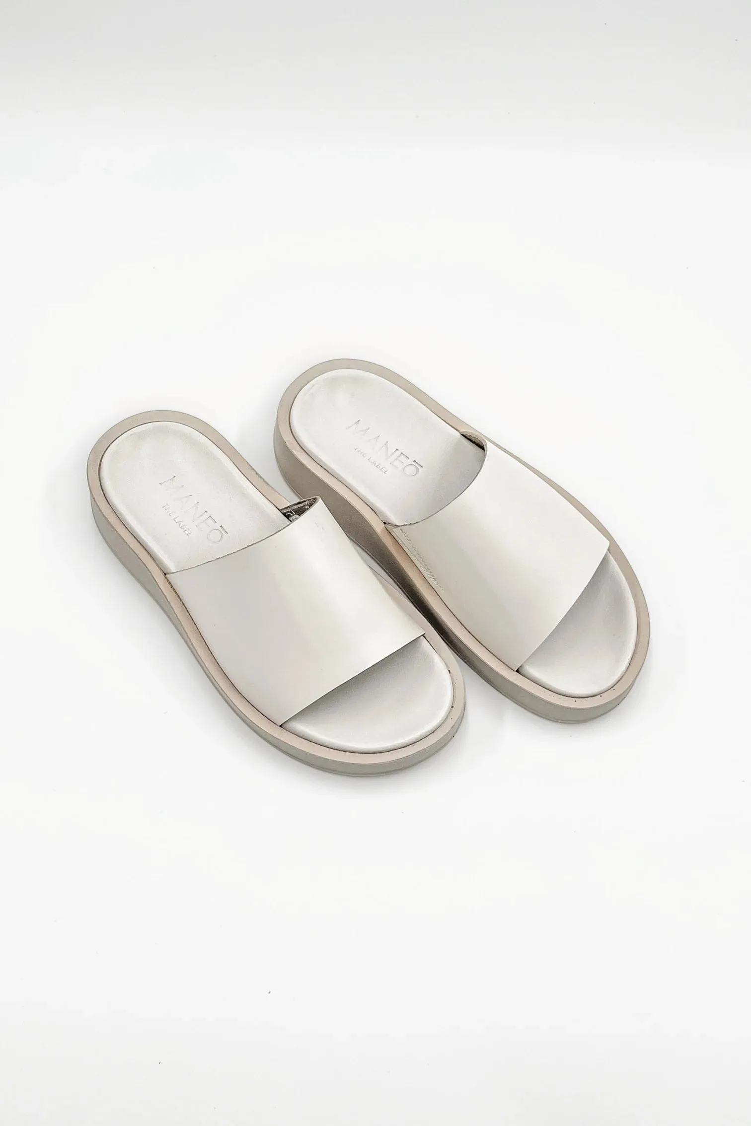 Regina Sandal